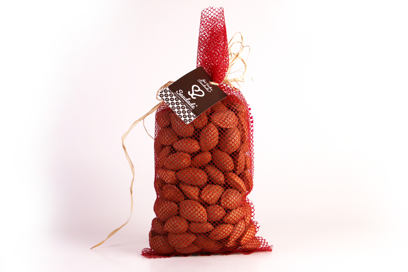 Amêndoa c/casca 1 Kg